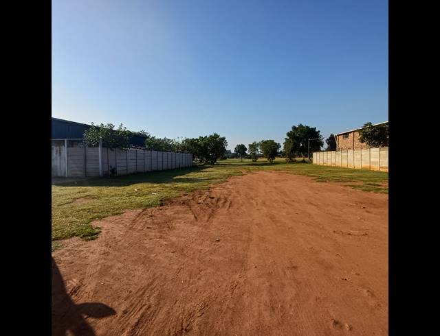 815M² VACANT LAND FOR SALE IN HENLEY ON KLIP